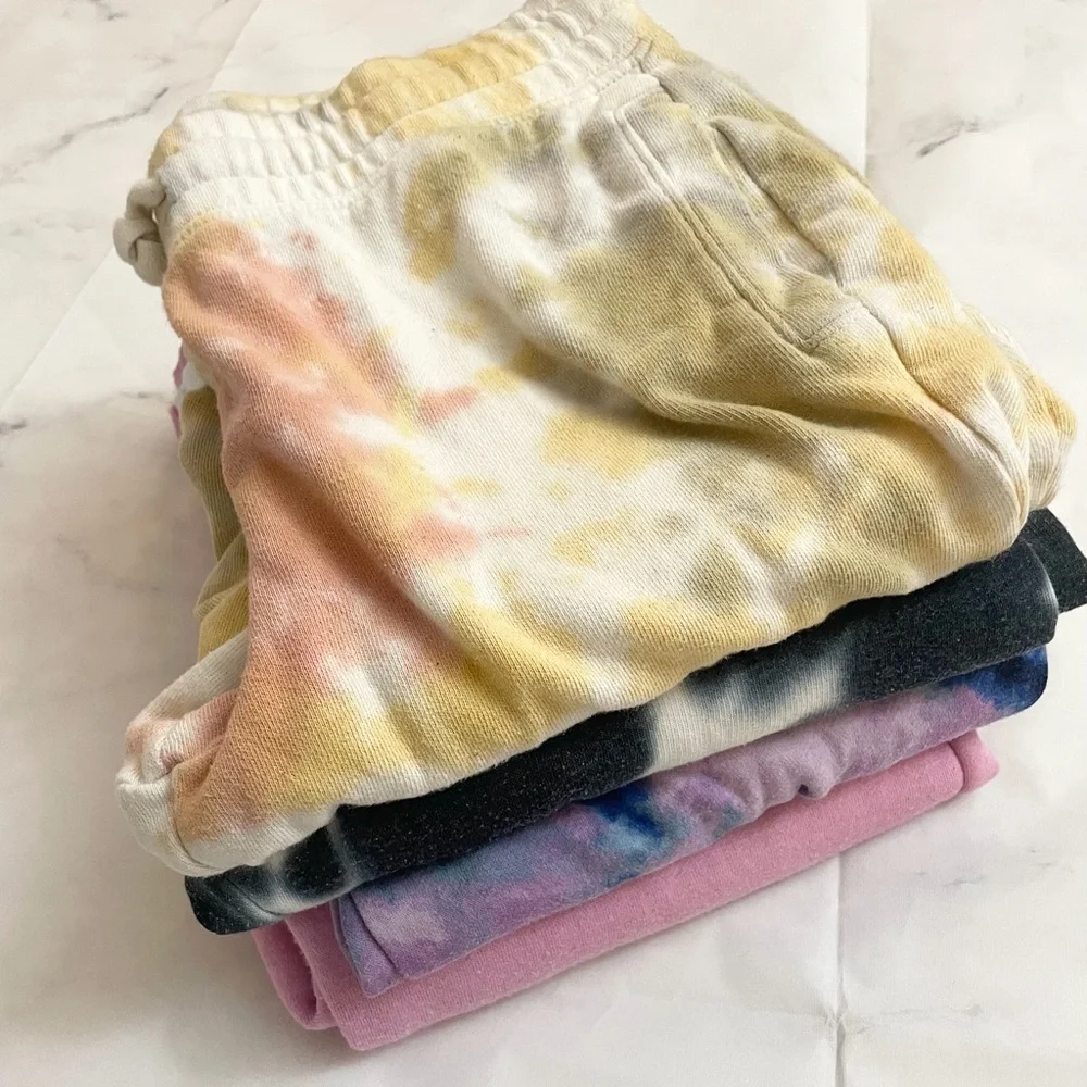 Bundle of pants - Picture 2 of 3